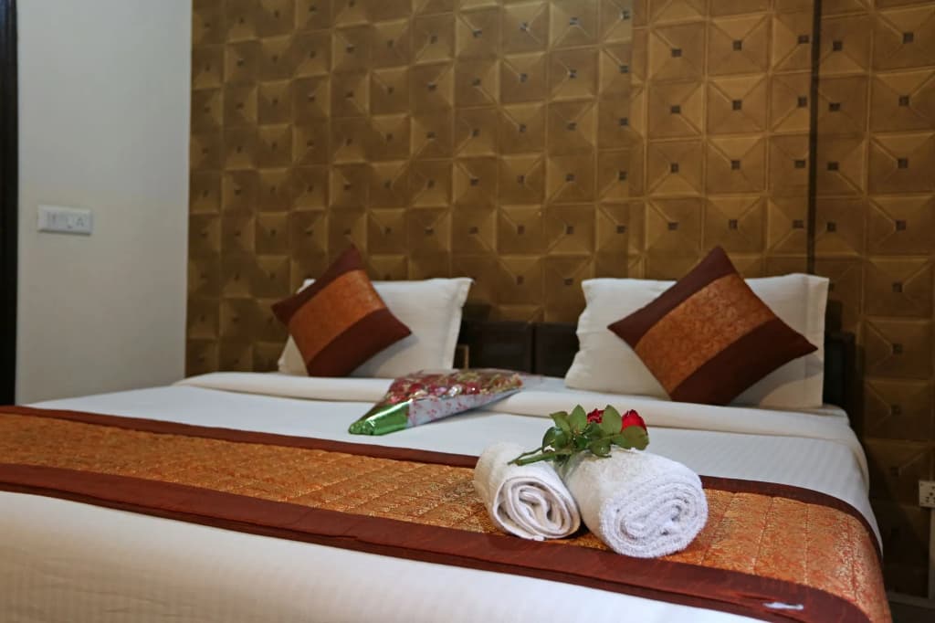 Hotel Avalon - photo 2