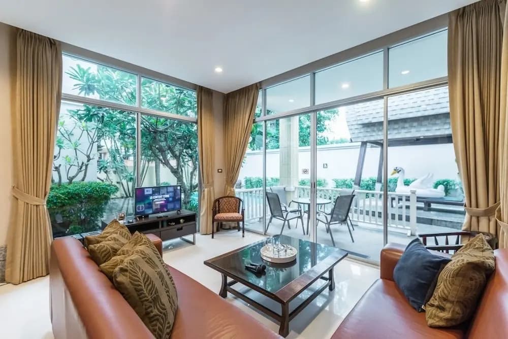 AnB pool villa in Pattaya - photo 2