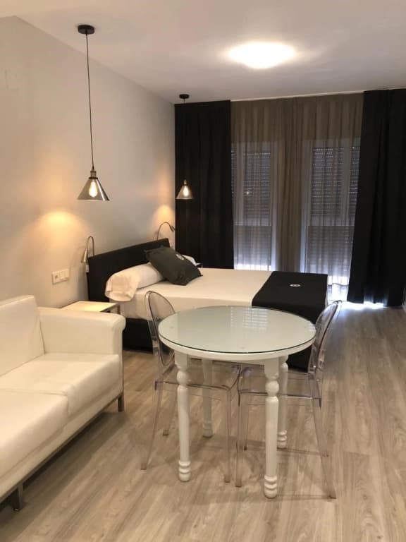 Quo Eraso Aparthotel - photo 6