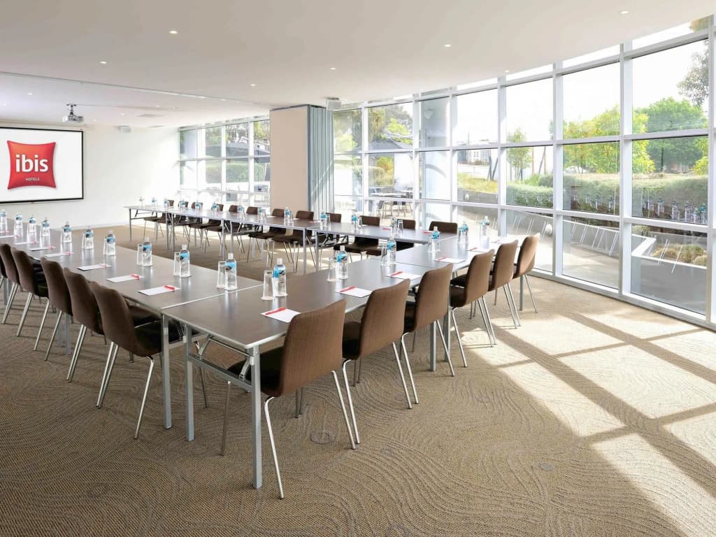 ibis Melbourne Glen Waverley - photo 18