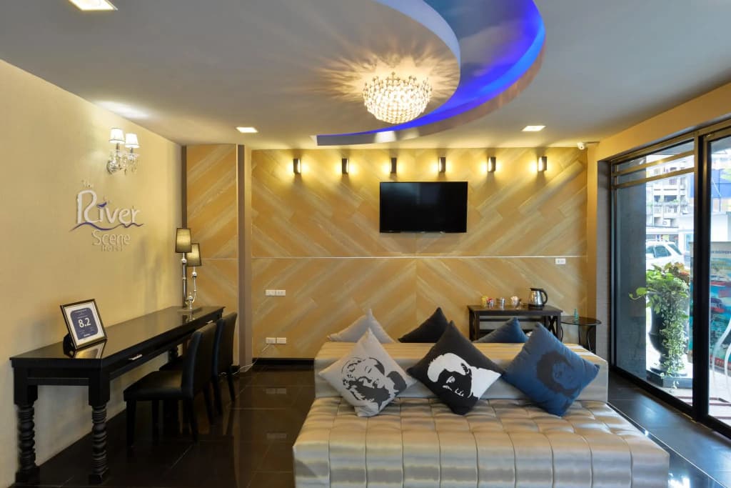 The River Scene Hotel - photo 3