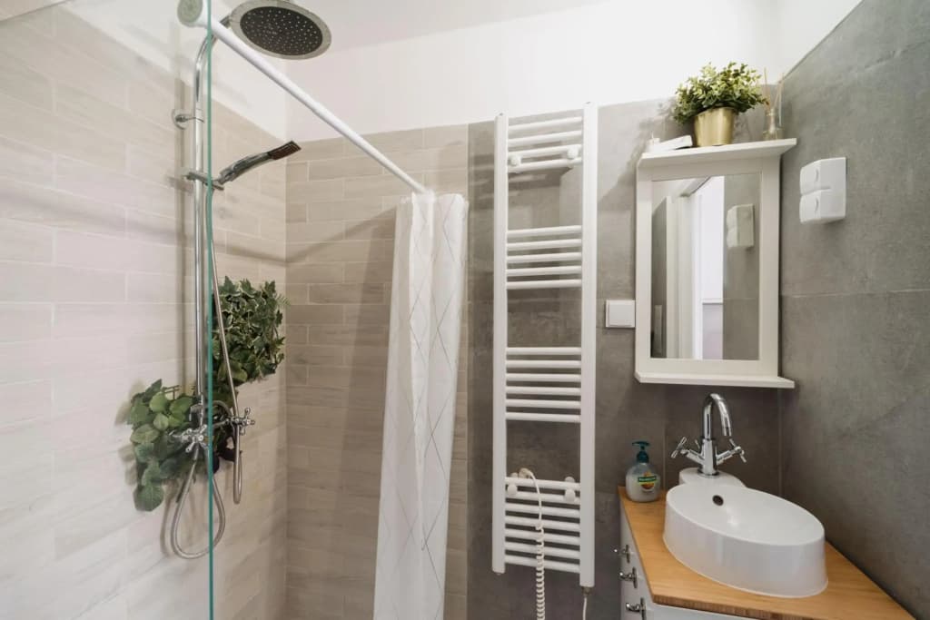 Smart Newly Refurbished Studio Flat in Prime Central Budapest - photo 12