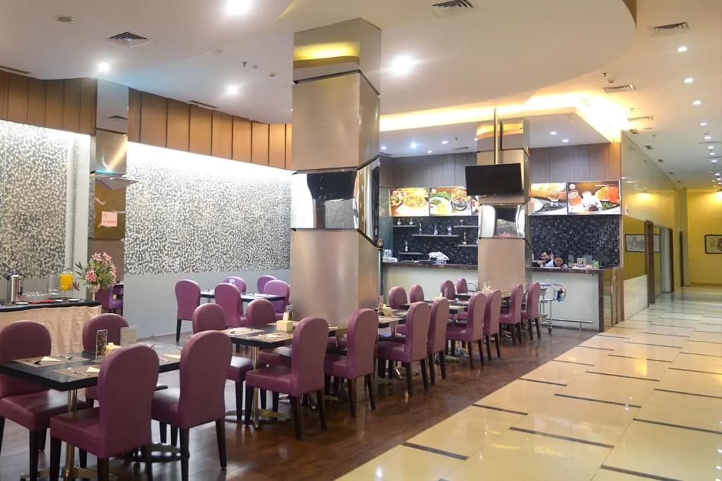 World Hotel - photo 24