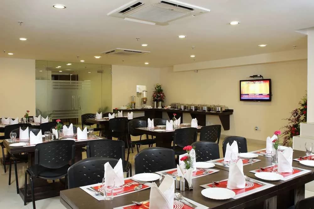 Stallen Suites Nehru Place by FabHotels - photo 24