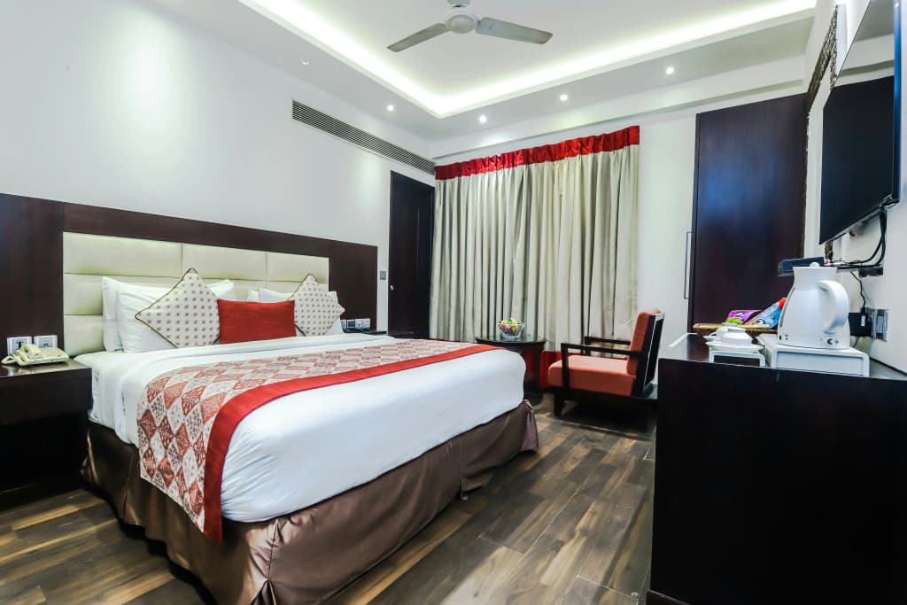 Hotel Grand Godwin - photo 30