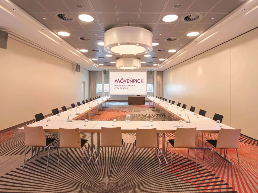 Mövenpick Hotel Amsterdam City Centre - photo 20