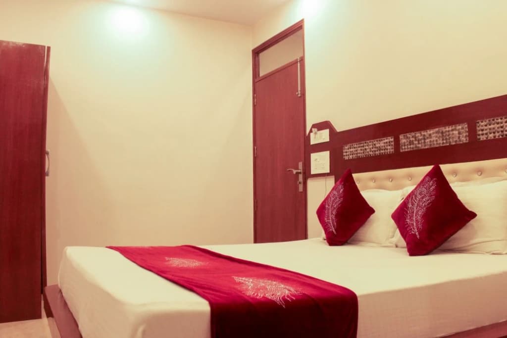 Hotel Prem Deluxe Guest House - photo 6