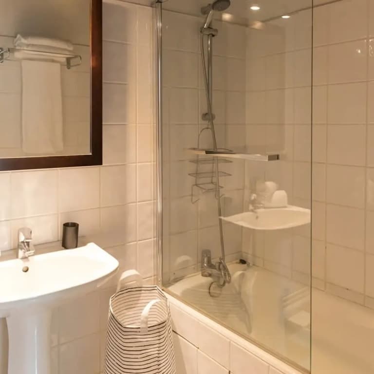 Marais Tradition 1bedroom in the Heart of Marais - photo 7