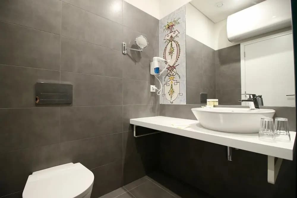 Hotel Riverside Alfama - photo 9