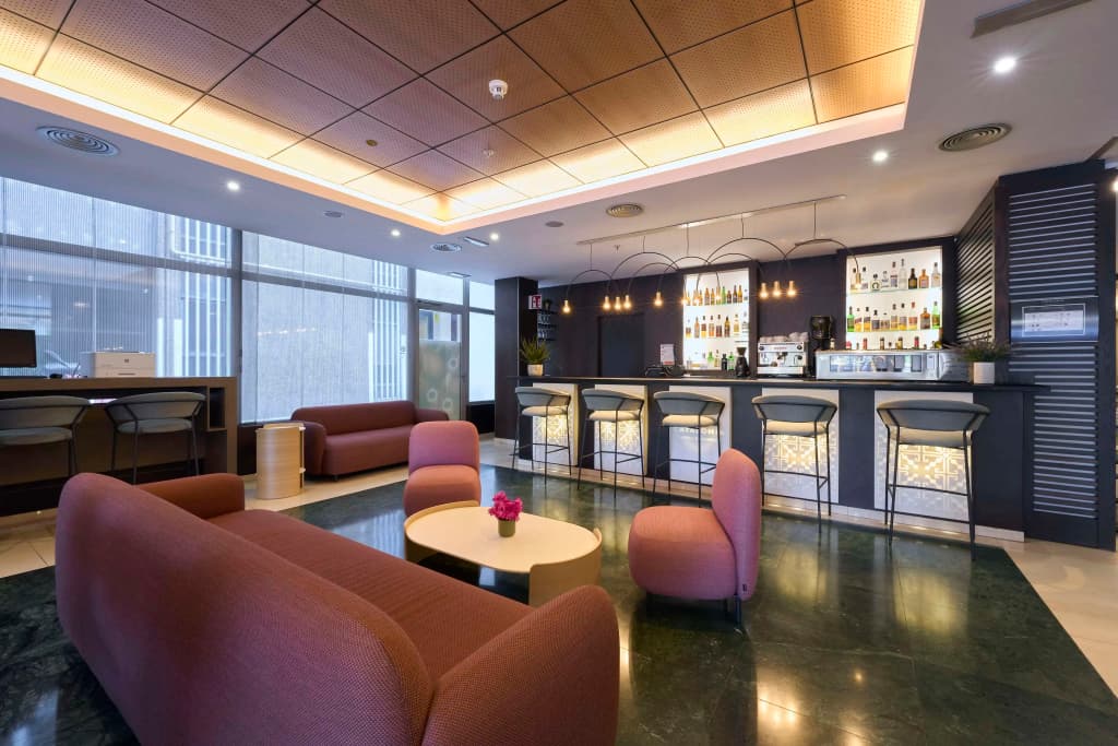 Catalonia Rigoletto Hotel - photo 2