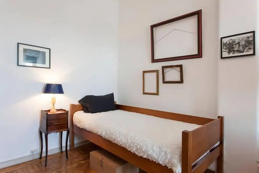 Lisboa Arte Hostel - photo 6