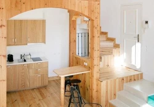 Old Town Deluxe Duplex Suite - photo 13