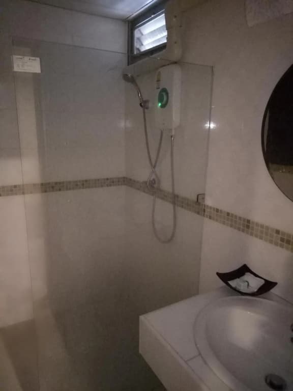 Tongpoon Hotel - photo 22