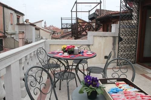 Vip Venice Apartments - photo 6