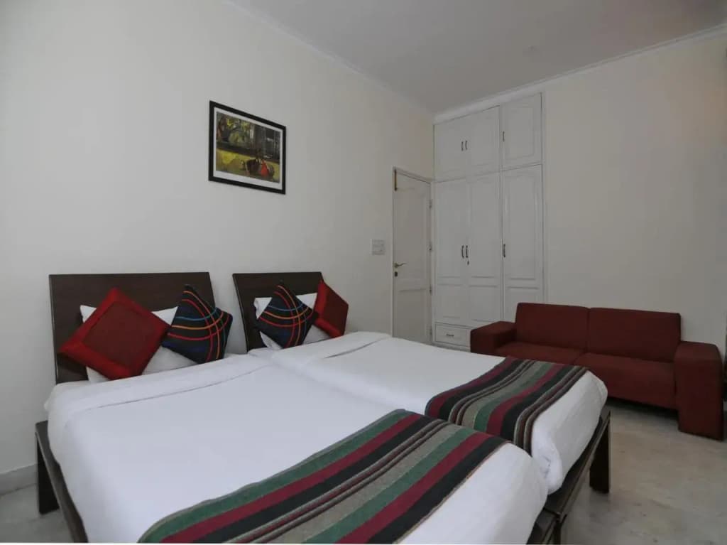 OYO Rooms Dwarka Sector 19 - photo 4