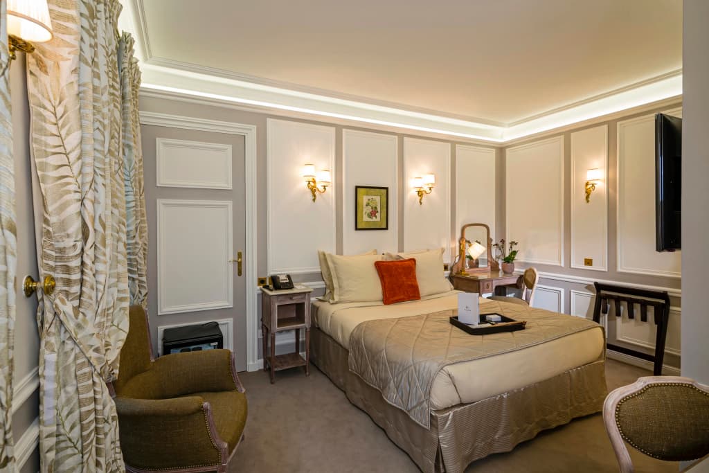 Hotel Regina Louvre - photo 24