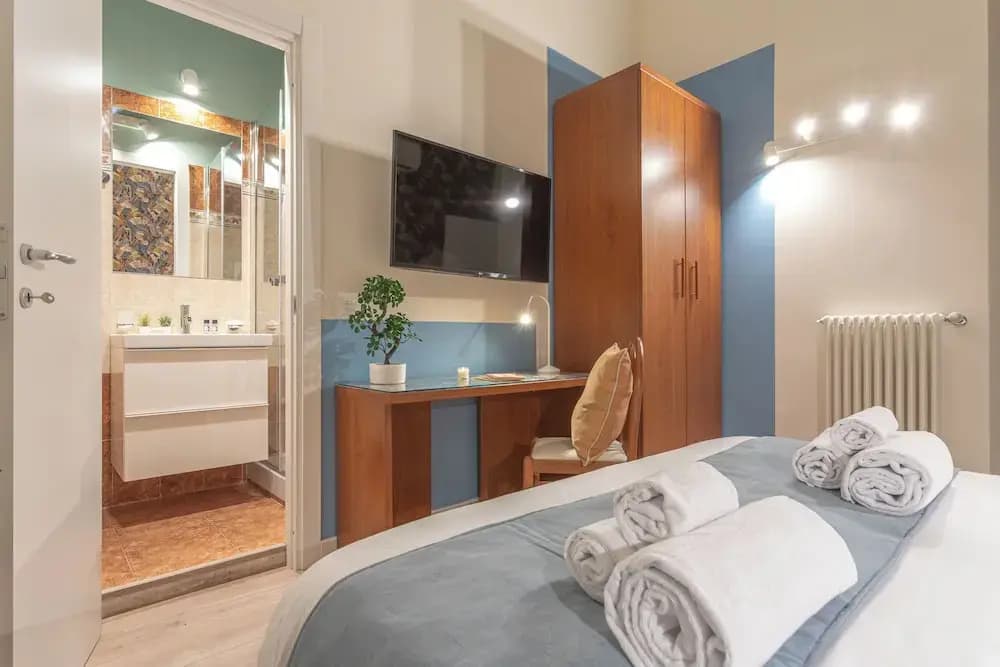 Vittoria Garden Suites - photo 26