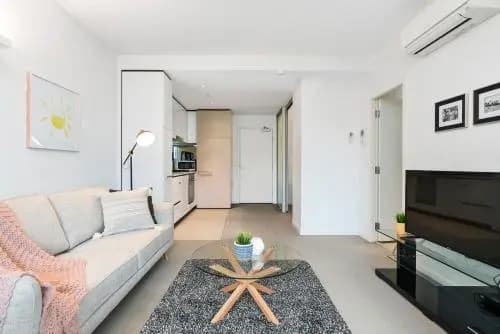 Complete Host Leopold Apartments - photo 6