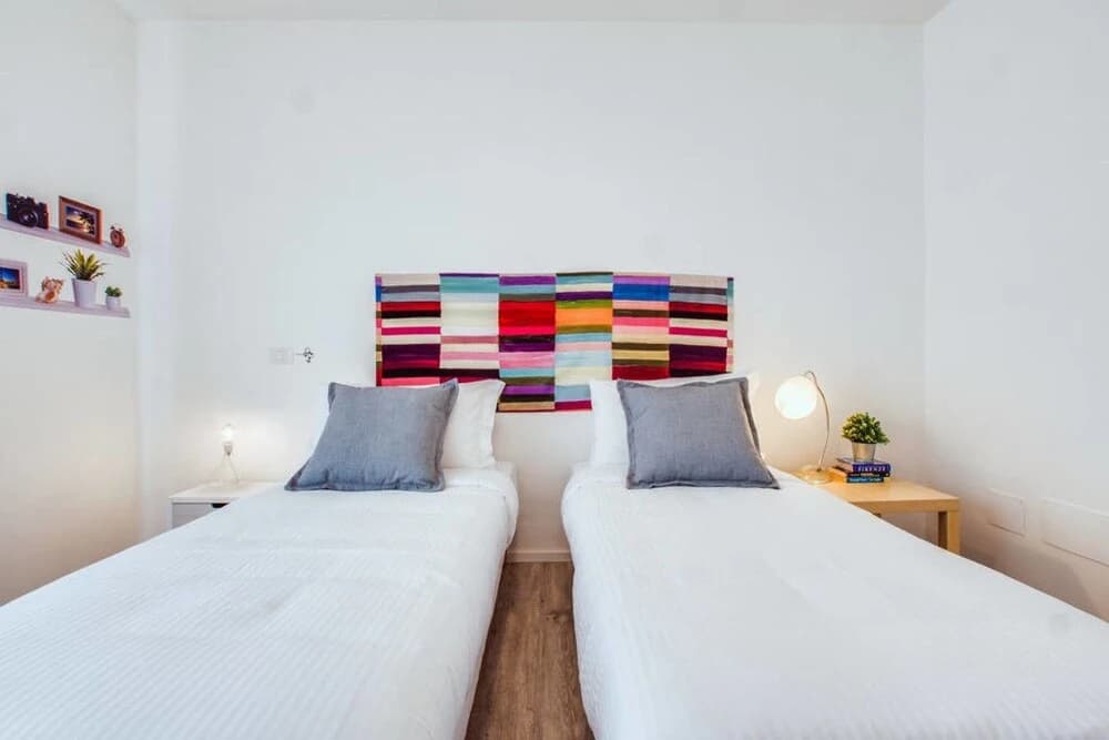 Lovely Modern 2bed Flat in a Great Area - photo 4