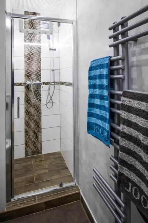 AM-Residence No. 7 - photo 1