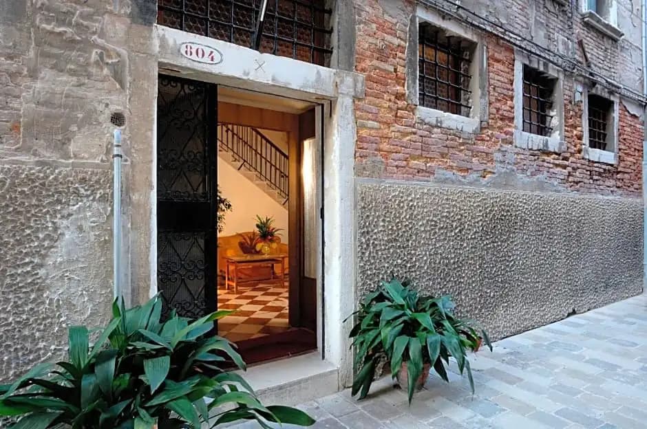 Albergo Basilea - photo 1