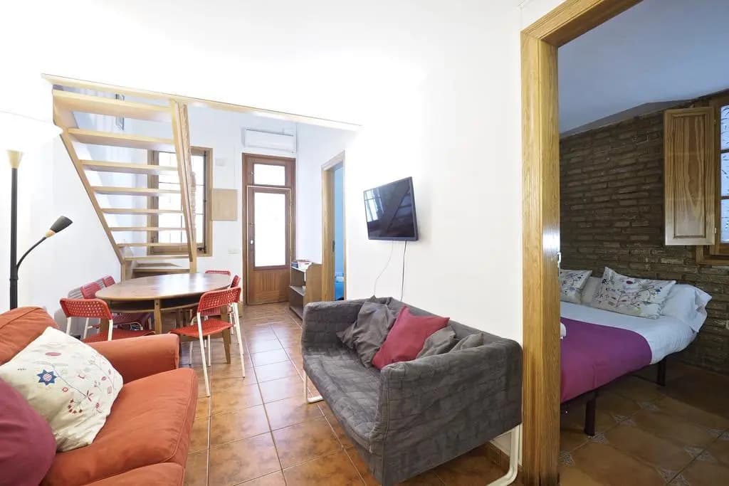 Suites4days Les Corts House - photo 7