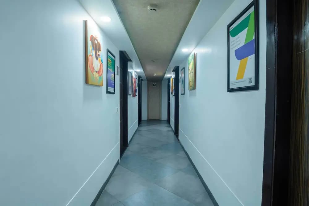 Hotel Twin Tree Naraina - photo 12