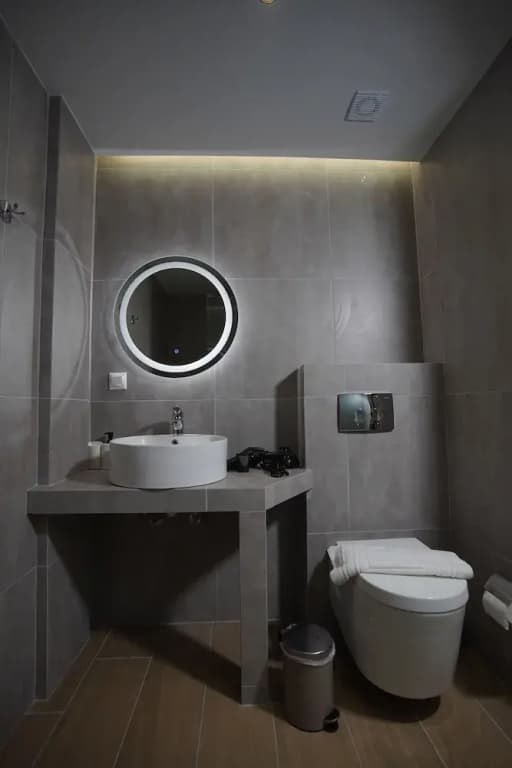 Tip Top Suites - photo 49