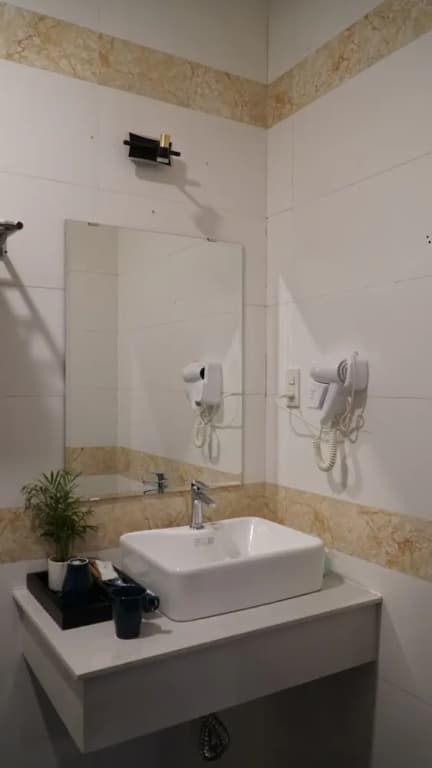 Bros Hotel - photo 10
