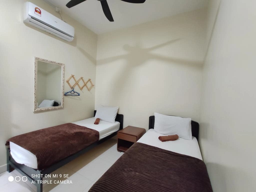 MUSLlM ONLY Hospital Sultanah Bahiyah Iris Homestay - photo 1