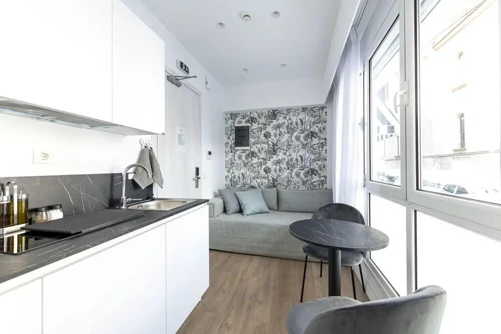 Phaedrus Living Exec Kriel Suites 101 - photo 7
