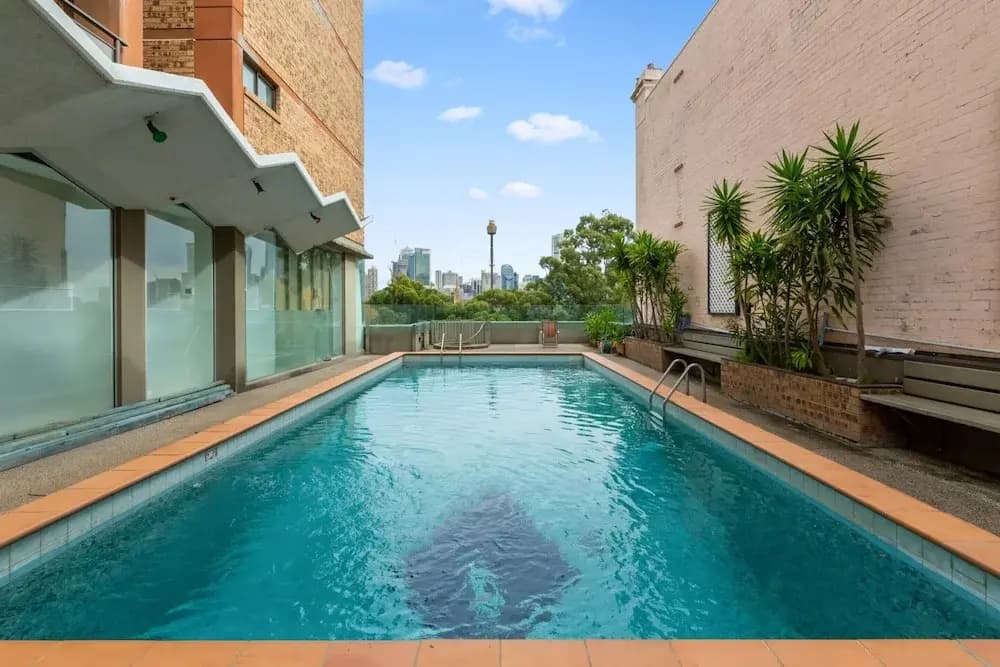 Chic Studio With Pool Overlooking the City - photo 7