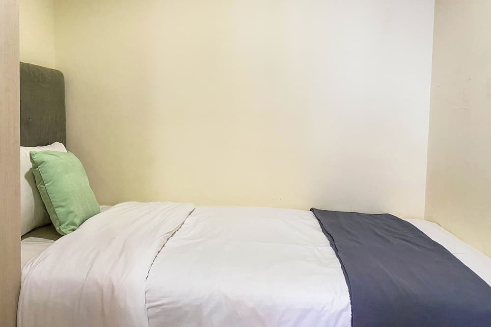Comfy And Spacious 2Br At Menteng Park Apartment - photo 2