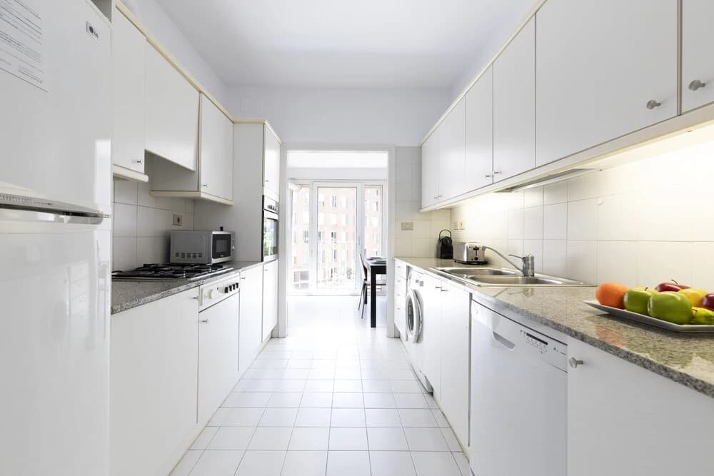 AB Olympic Village Beach Apartment - photo 15