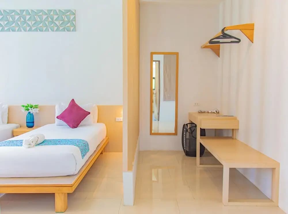 Alhambra Pool Villas & Pool Access Rooms - photo 1