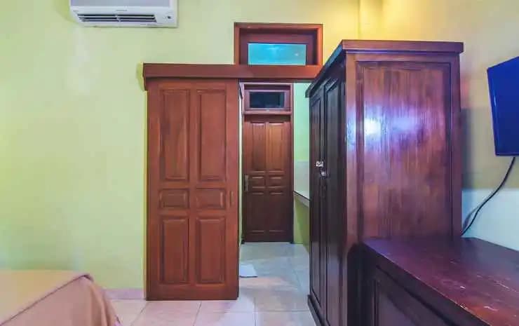 Puri Bunga Inn - photo 6