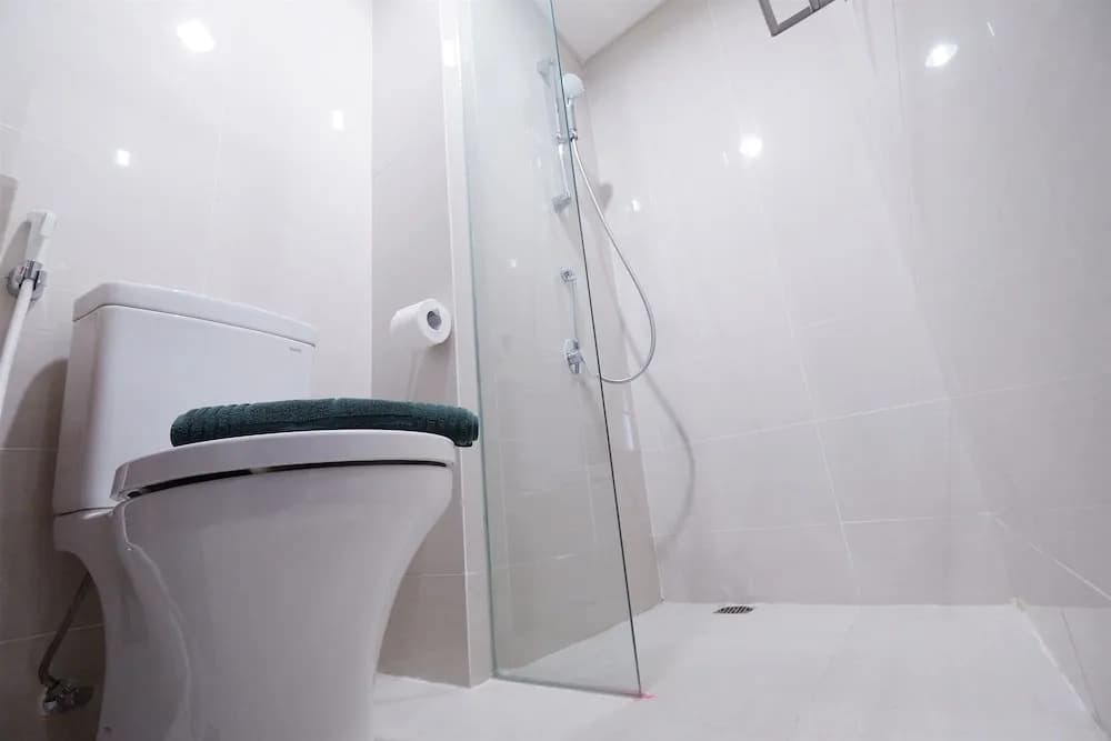 Comfortable Studio Puri Mansion Apartment - photo 9