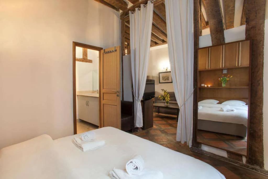 Gregoire Apartment - photo 21