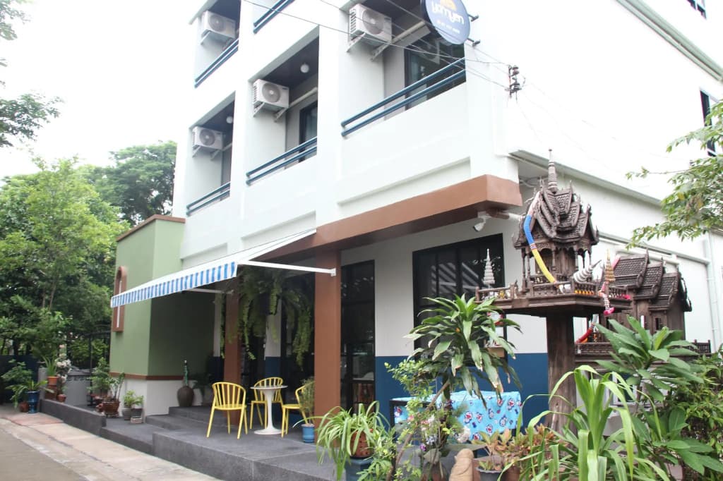 Yamyen Hostel - photo 4