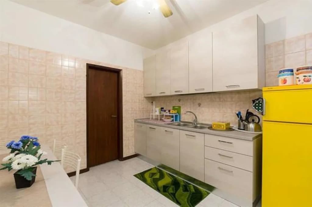 Rialto Apartments - photo 2