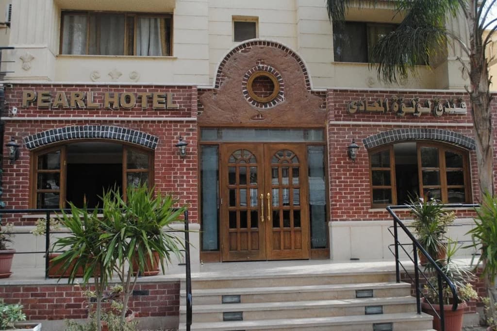 Pearl Hotel - main photo