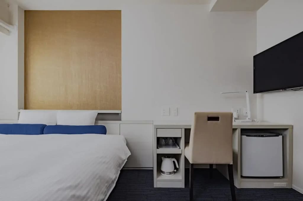 Shinsaibashi Crystal Hotel - photo 20