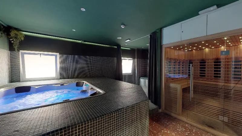 2060 The Newton Hostel & Market - photo 17