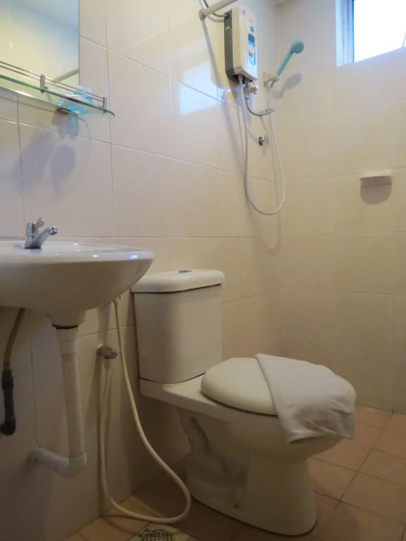 Virgo Batik Resort Teluk Batik Lumut - photo 9