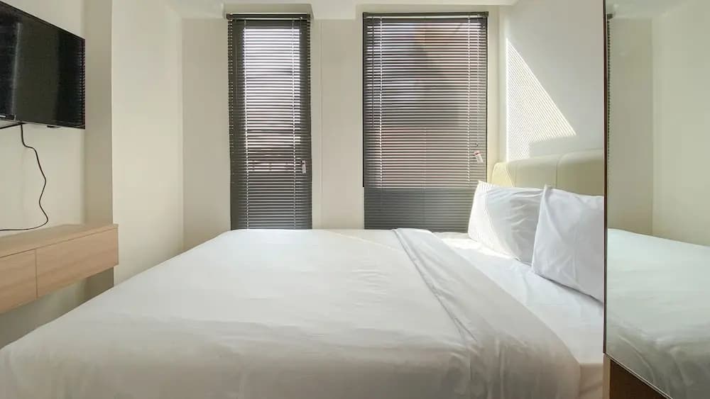 Cozy And Simply Studio Room At Osaka Riverview Pik 2 Apartment - photo 2