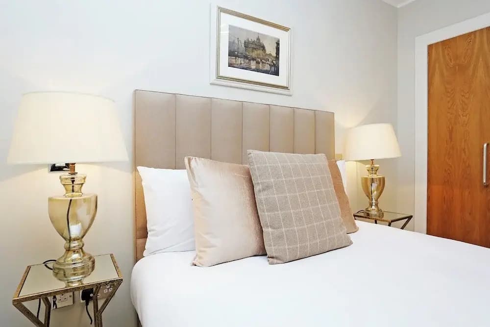 JOIVY Newly Refurbished Apartment on the Historic Royal Mile - photo 6