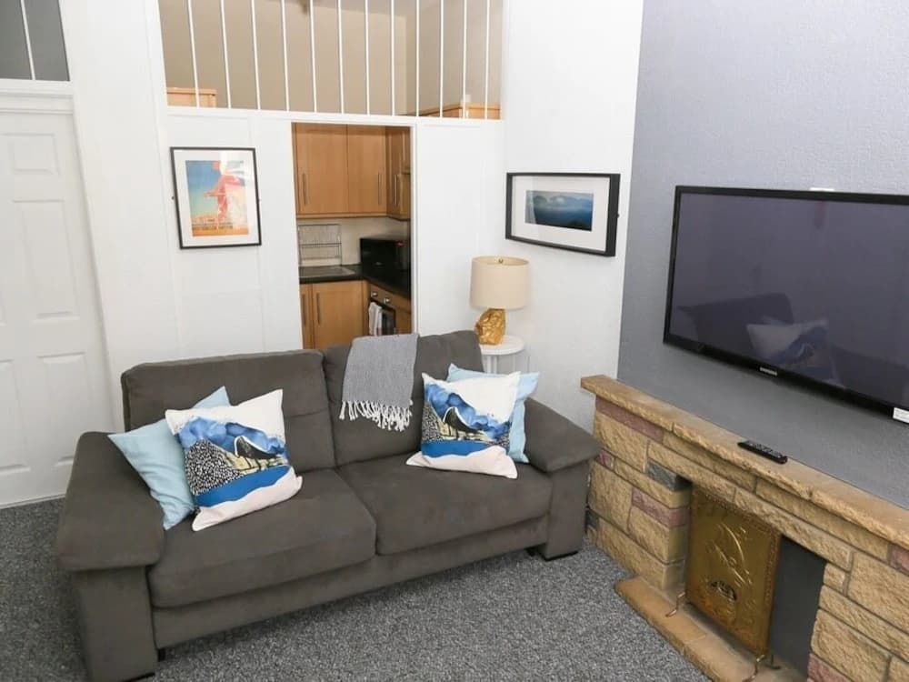 38 Broughton Road - photo 7