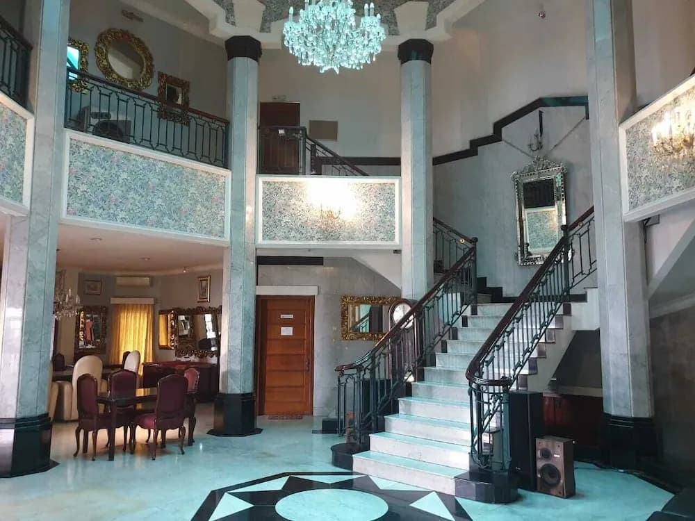 Kyriad Pejaten Suites - photo 12