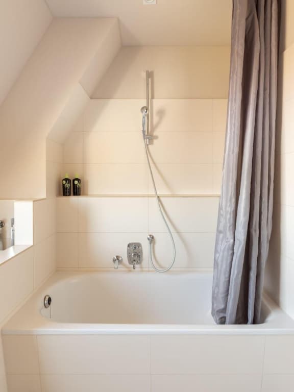 Limehome Berlin Chausseestrasse - photo 7