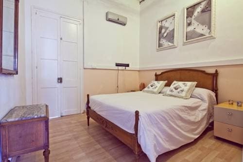 Hostal D'Art - photo 2